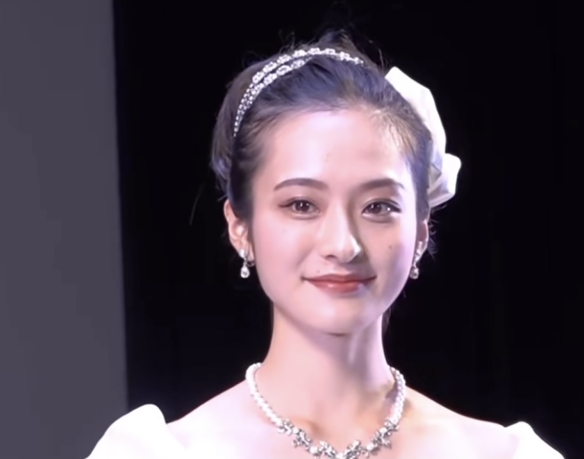 日本东京大学选美比赛出美女，现任冠军养眼，历任冠军还有中国人