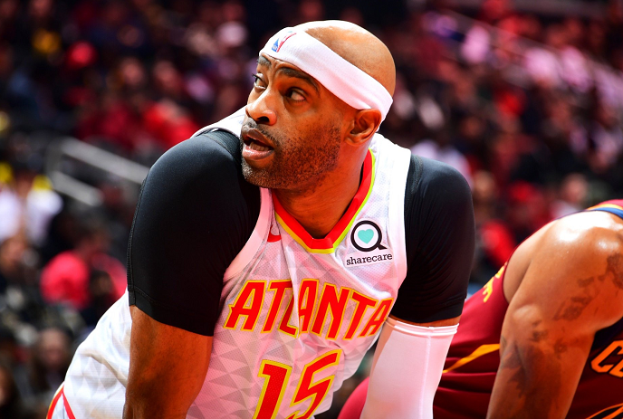 卡特教练哪些nba客串(老鹰主帅太皮了！卡特轮休客串解说，他却大手一挥让他下来参赛)