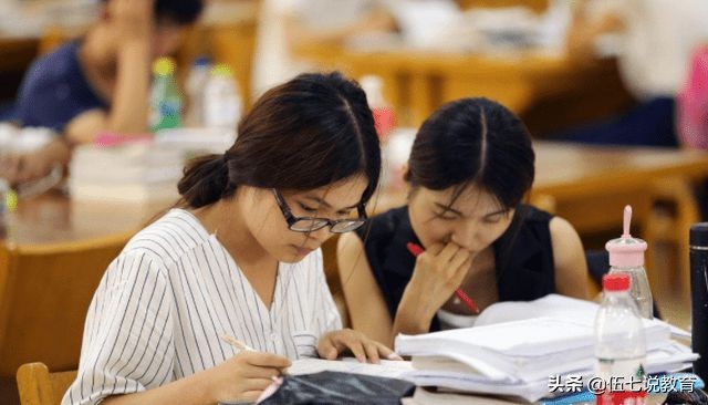 21年适合女生报考的专业，工资待遇比较高，并且不需要学习理科