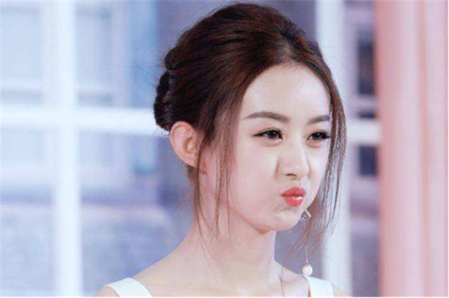 为“法令纹”烦恼的女人，平常多做这4个动作，有效改善法令纹