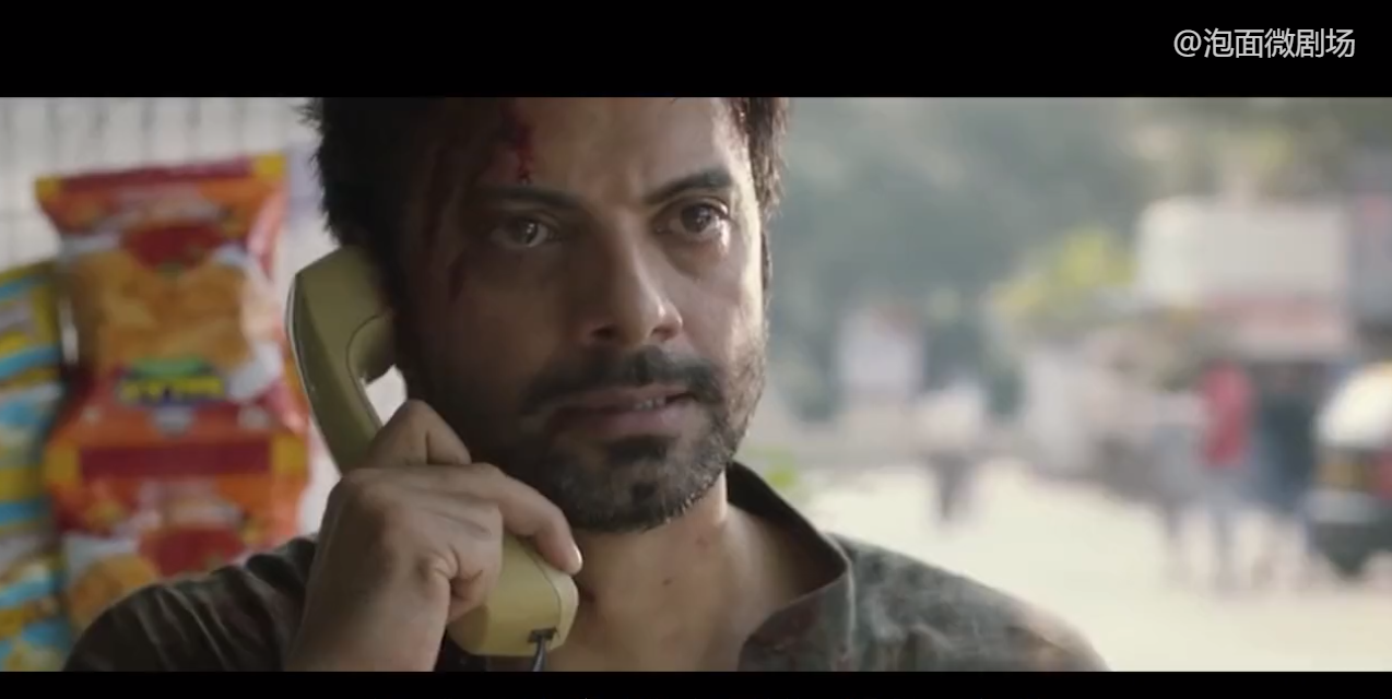 印度社会人性丑恶,为钱利用亲生女儿,这部电影里没一个好人