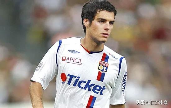 世界杯法国队队员体重（法国队历史十大最帅球员，颜值逆天！谁说法国队缺帅哥？）