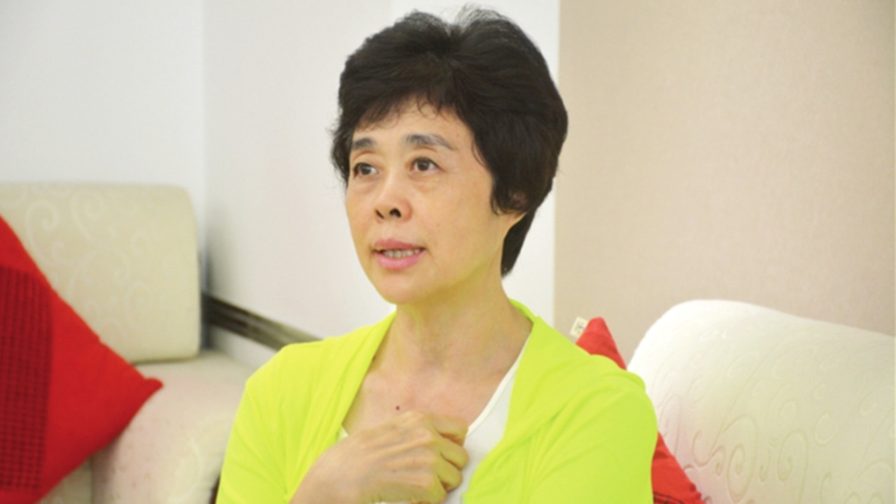 第一最:最早的女排队长,曹慧英,是中国女排五连冠时期的第一任队长