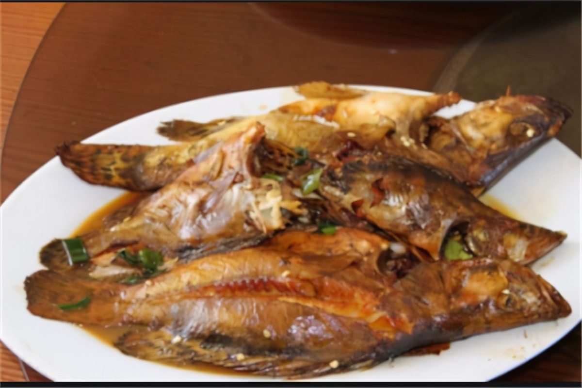 中国最昂贵的十大名鱼：野生大黄鱼上榜，它是东北三花之一