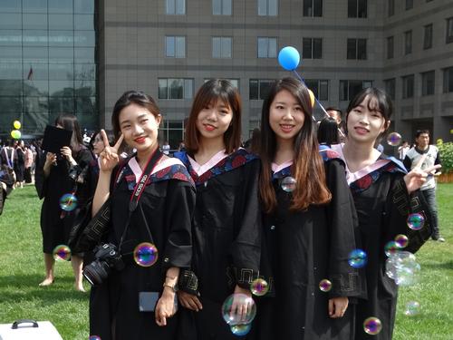 高校发布退学通知，逾期未完成学业的大学生，应注意哪些事项？