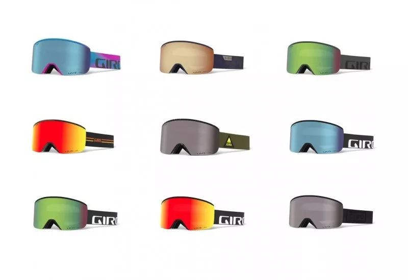 滑雪需要带什么呀（滑雪人必备！最全滑雪装备）