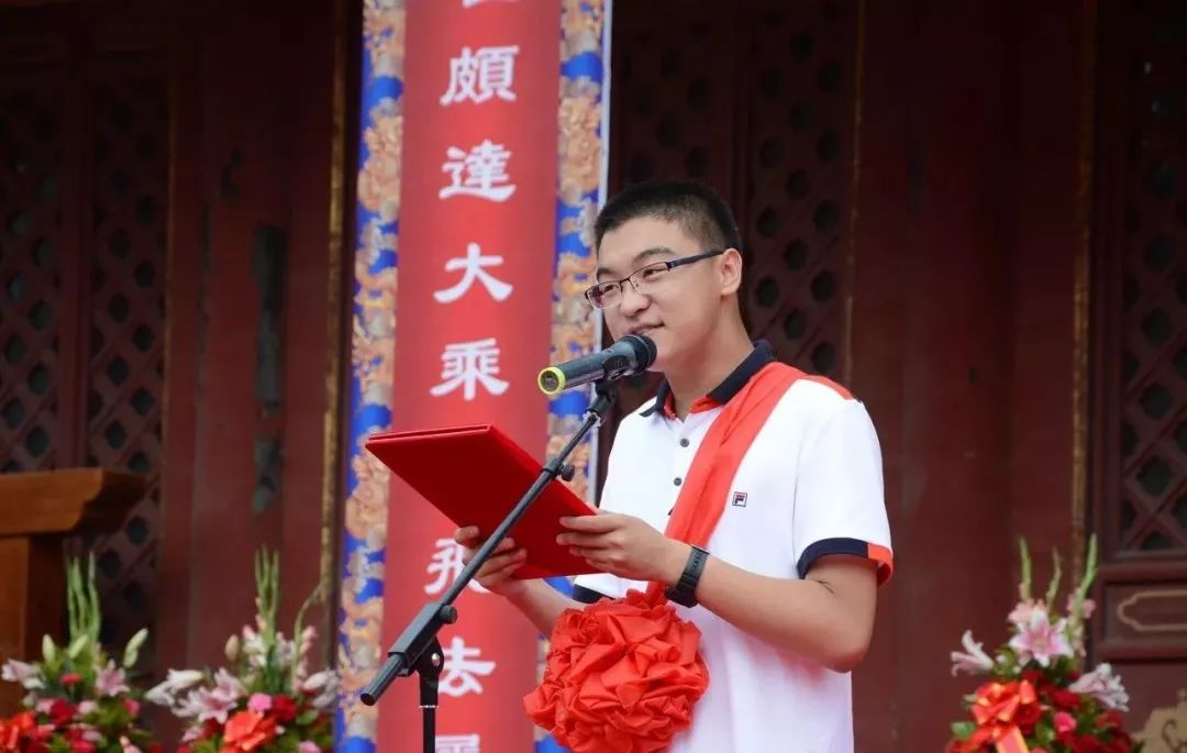 多名高考“状元”的背景公开：家境很相似，多数都来自3种家庭