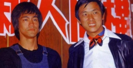 让谢贤爬去台湾见他，成龙向他求救，林青霞倒追，王羽究竟多厉害