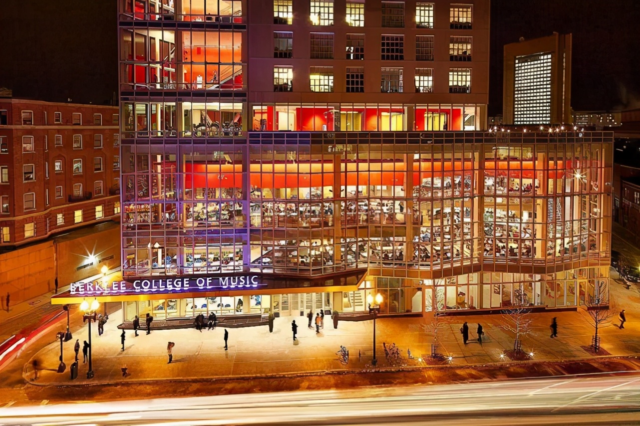 波士顿地区的名校，除了哈佛和MIT，还有这8所好大学