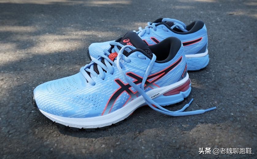 不吹不黑，抛开品牌成见，国产跑鞋离国外还差多远？