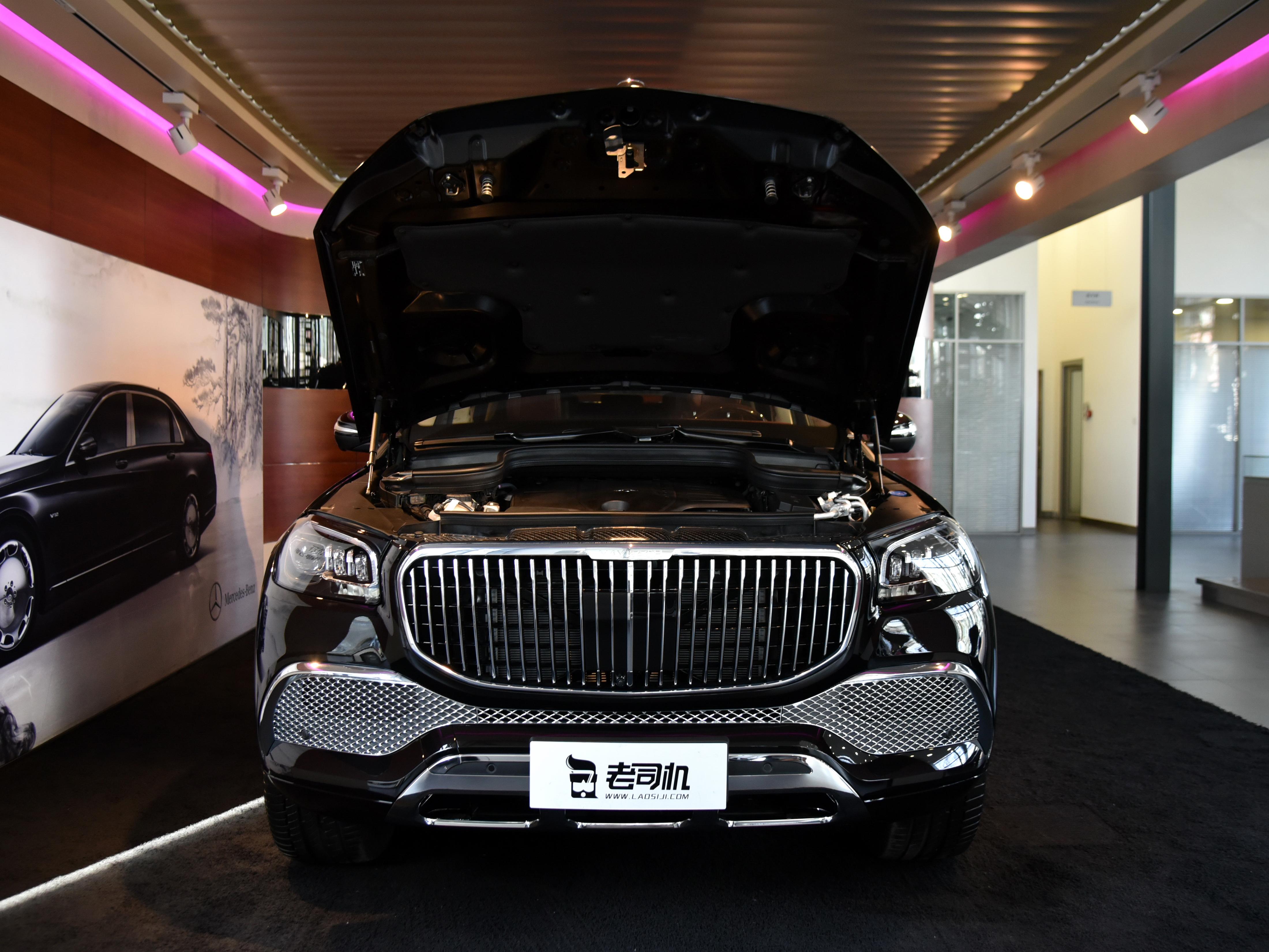 进口旗舰大型SUV，后排按摩，纯“大奔”，带你看奔驰迈巴赫GLS级