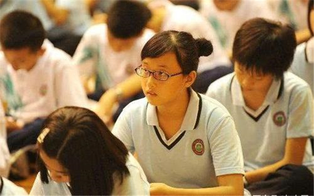 04年山东高考状元，只差一分就满分的王端鹏，如今过得怎么样