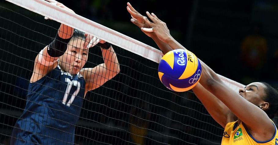 中国女排与巴西女排比赛视频（回看里约奥运会中国女排对巴西1／4决赛：血脉喷张、荡气回肠）