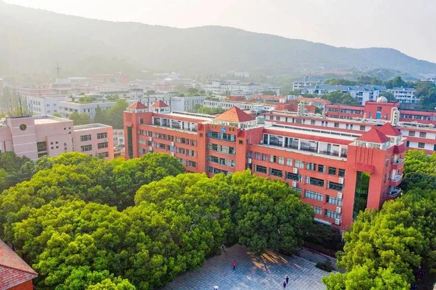 长沙市有59所普通高中供4万多名中考生报考，都有哪些学校？