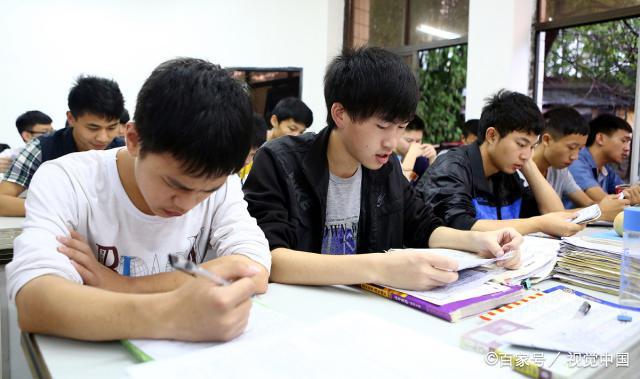 考神王百洋：九省理科状元，两次跳级，高考716分被北大录取