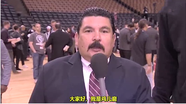 庫里脫口秀采訪（NBA總決賽爆笑采訪：庫里為詹皇簽名，一問題讓勇士眾將面紅耳赤）
