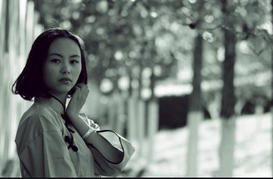 女学生恋上老师，老师离婚娶她，16年后老师再次出轨