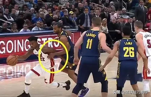 nba为什么不允许飞吻(NBA又爆发冲突了，冲突后还送对手飞吻！巴特勒够硬)