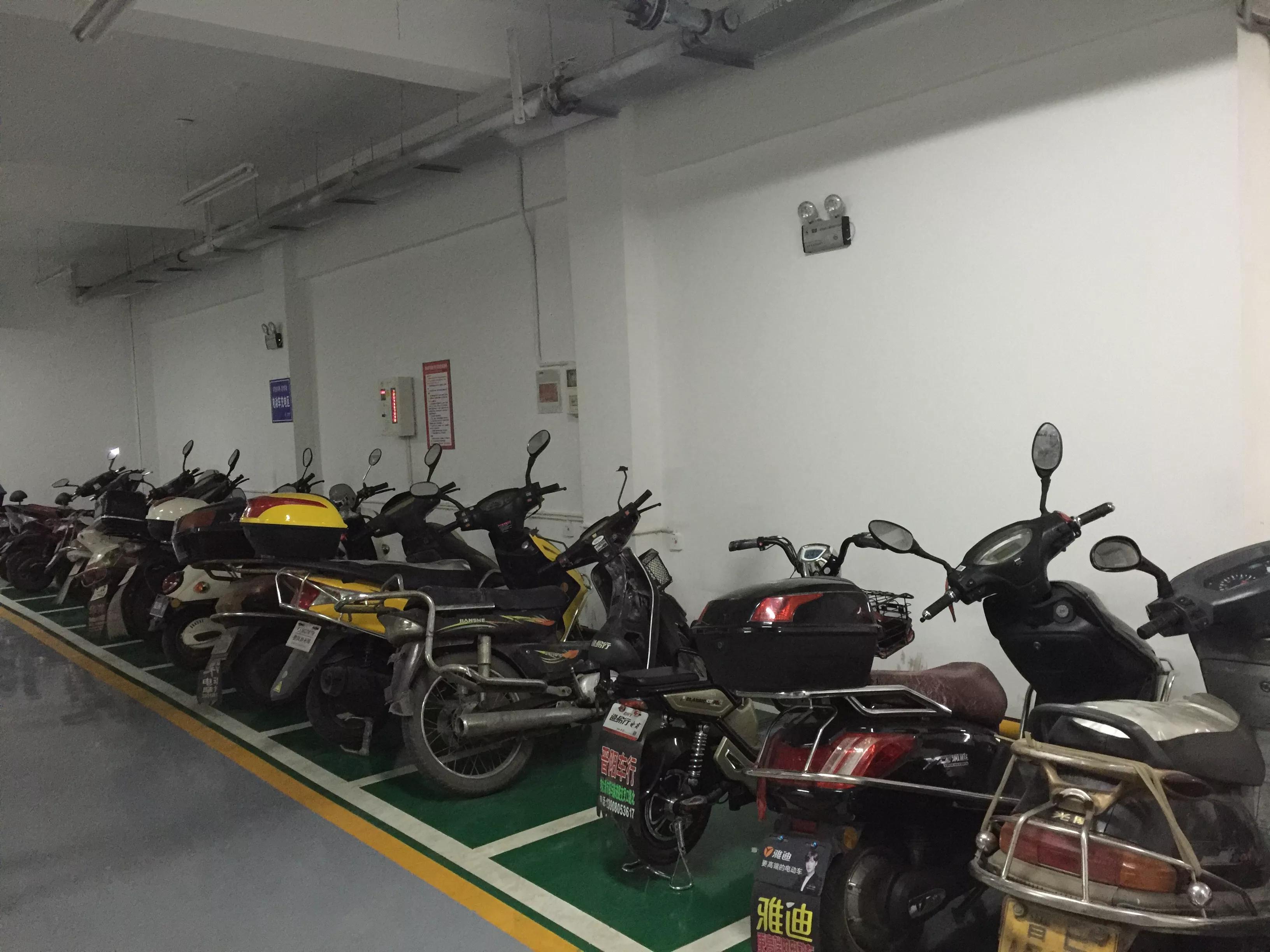 天氣冷了，電動(dòng)車(chē)?yán)m(xù)航下降40%，試試5個(gè)方法恢復(fù)，讓續(xù)航跑更遠(yuǎn)
