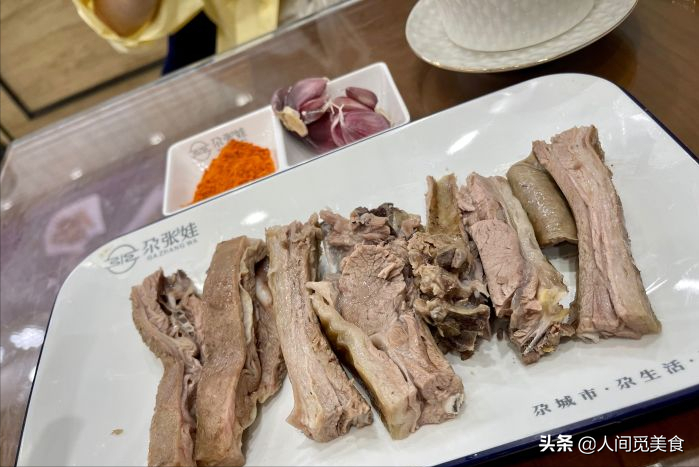 青海人都爱的名小吃，100元1斤少了不卖，明星姚晨连吃3顿也不腻