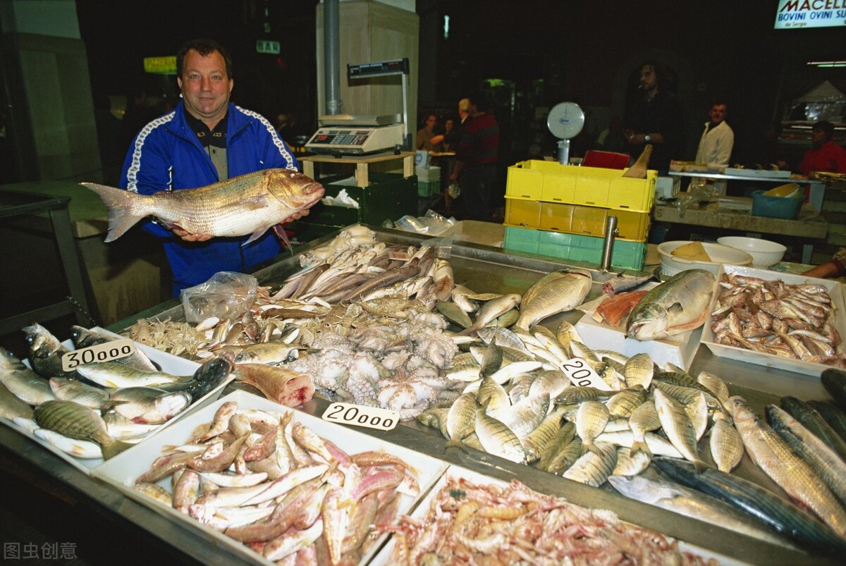 海鲜价格大涨30%，淡水鱼也在大涨，牛蛙一斤赚10元，咋回事？