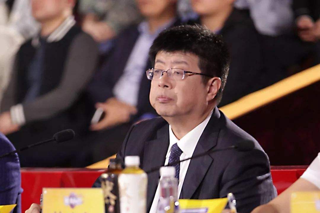 孔子竟然比不过章子怡？北大犀利教授张颐武点评大众教育