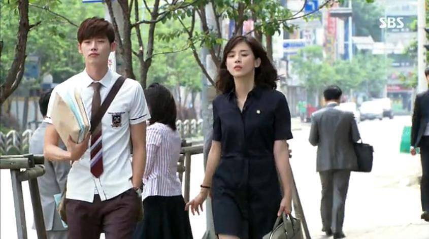 李钟硕经典高分剧，超能力少年与颓废女律师的故事，十年命运纠葛