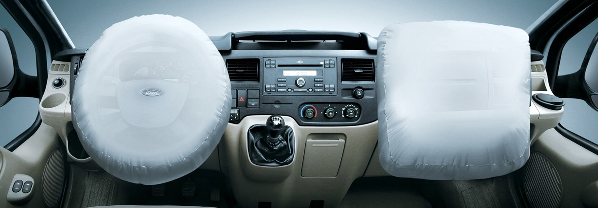 成功商务人士适用车推荐——江铃福特·新世代全顺豪华商旅车