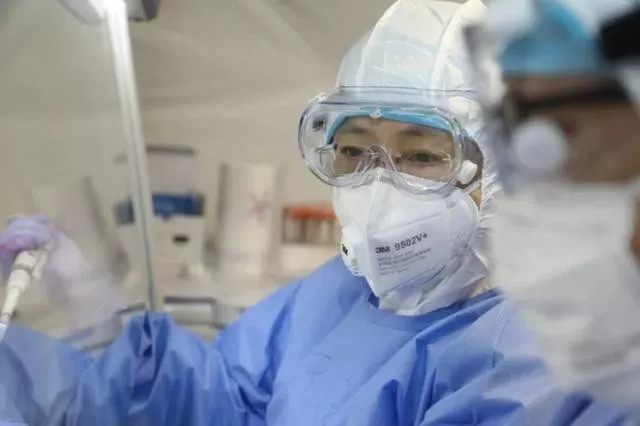 清华校花，与“毒”共舞29年：这个中国女学霸的人生，就是牛