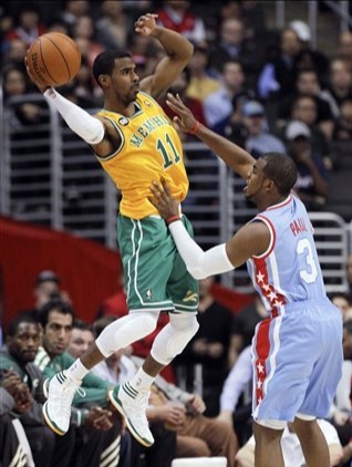 为什么nba球衣颜色变了（NBA史上最丑的10件球衣：勇士球衣像睡衣，公牛红蓝配色无力吐槽）