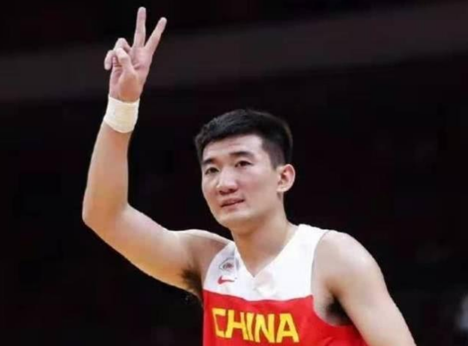 2019中国世界杯男篮名单(官宣！男篮世界杯12人名单出炉，2人逆袭上位，易建联任新队长)
