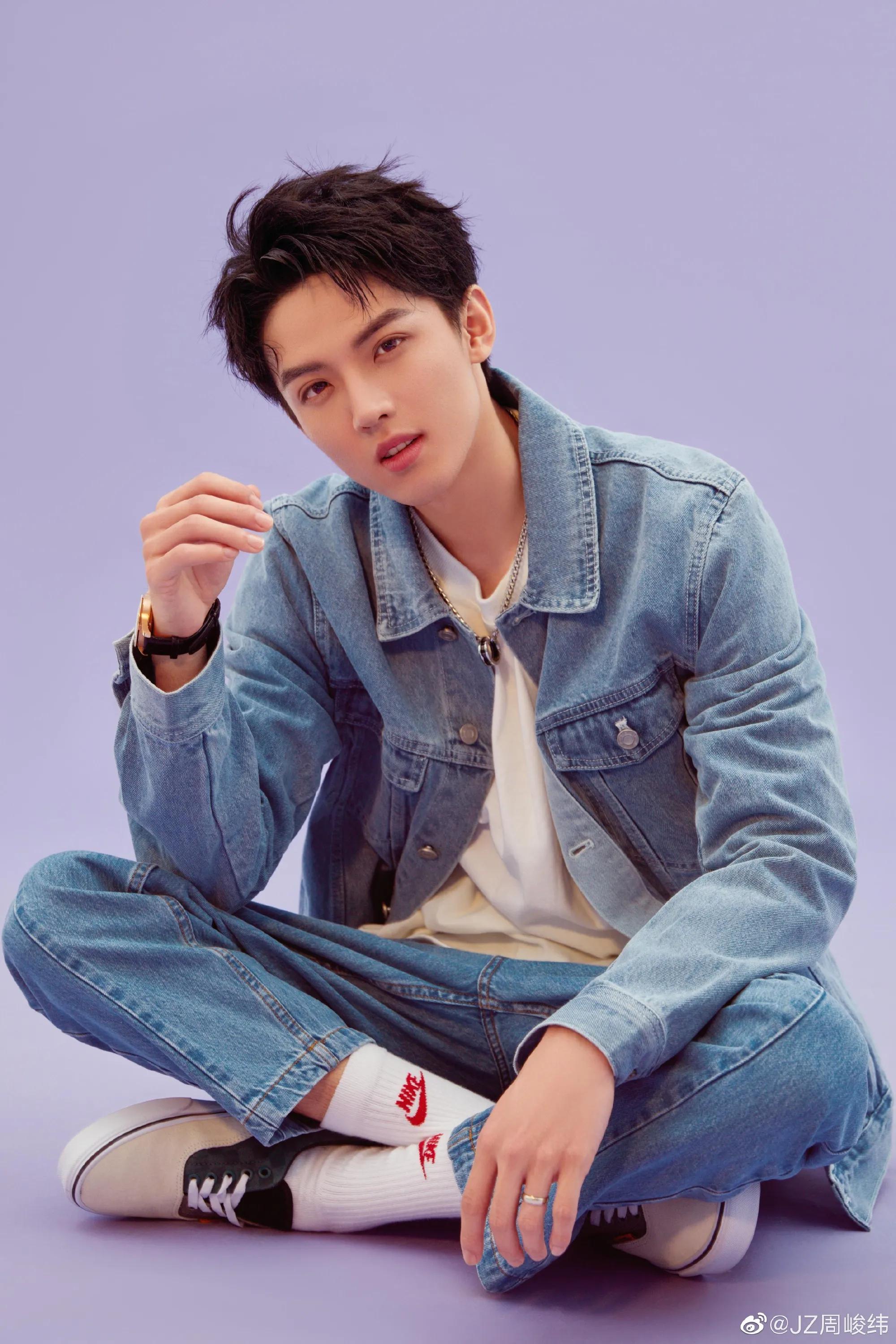 周峻纬老婆唐宁近照（周峻纬和他老婆唐宁，英年早婚的他惊到了不少人）