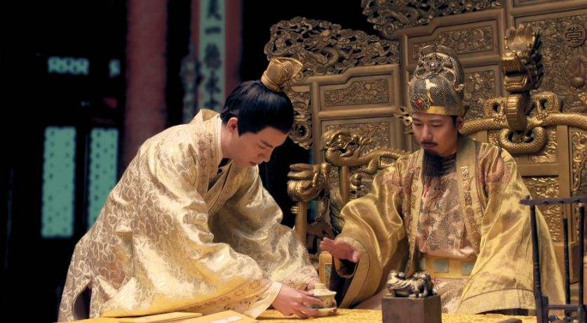 作为文盲出身的朱元璋,学识基本是在参加农民起义的过程中积累起来的