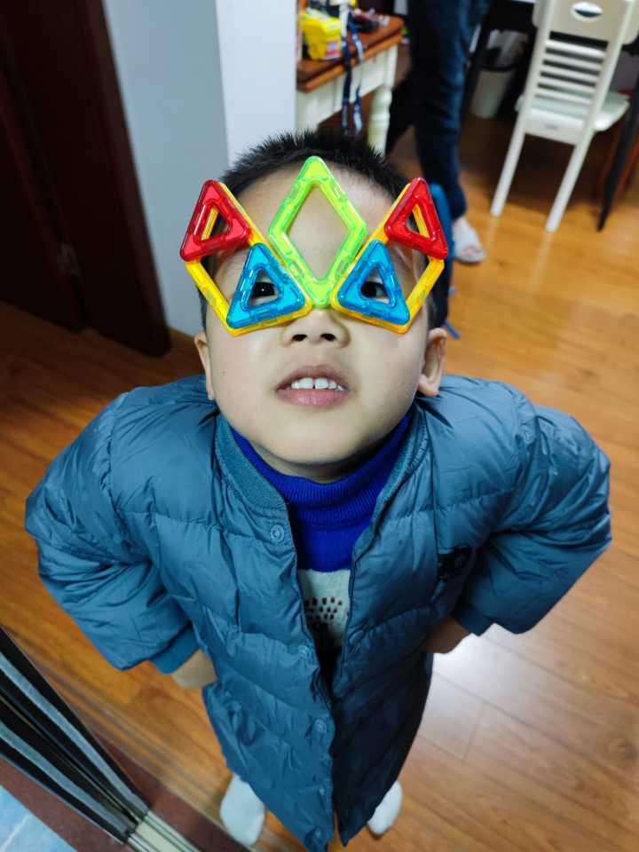 10岁小孩过生日送什么礼物好（小孩生日礼物送什么东西比较好十岁）