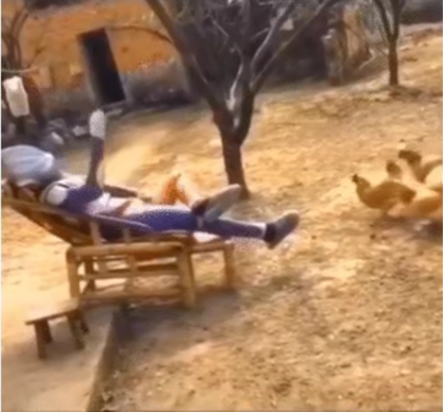 被日本嫌弃，却风靡中国25年！这部神片，没有一个男人会拒绝