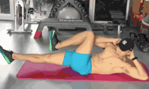 為什麼你無法練出腹肌？3個因素，4個動作幫你雕刻男神的腹肌