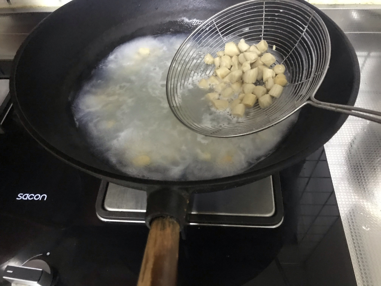 图片[6]-【凉拌鲜贝丁】做法步骤图 比吃牛羊肉强 凉拌一下太美味-起舞食谱网
