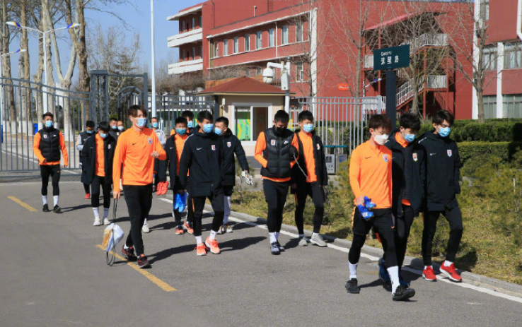 日子总过的很慢与一线队合练的（一线队合练1周，外援即将归队，鲁能这3人却成变数，足协要给力）