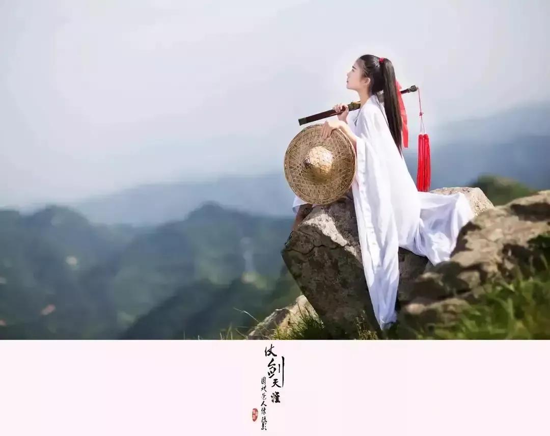 c罗加盟上海绿地申花（疯狂烧钱的中“钞”时代，邀请C罗来中超，合同总价达32亿元）