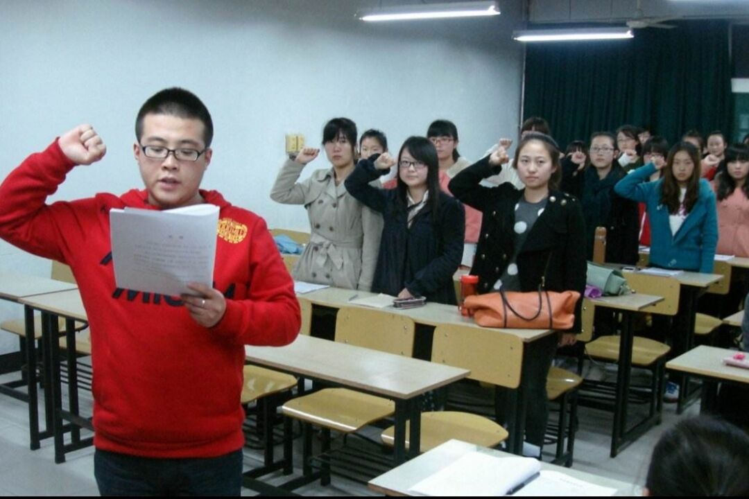 大学生当班干部，什么职位比较“吃香”？不是班长也不是学习委员