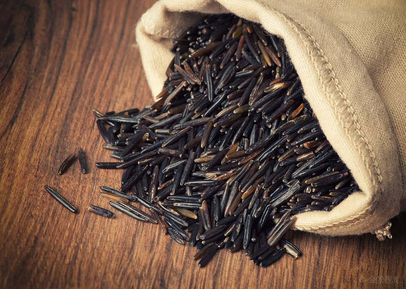 茭白是什么,茭白是什么季節的蔬菜