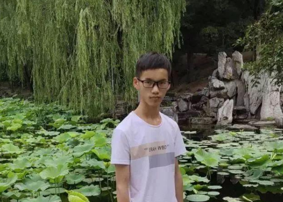 寒门“难出贵子”？高考状元背景曝光，大都来自于“三有”家庭