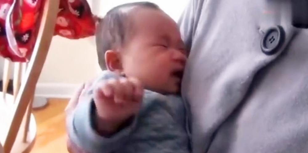 哺乳期再次怀孕，这母乳是断还是不断？‍大宝和二宝要同时兼顾