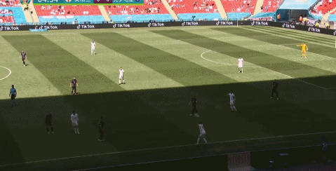 英格兰对克罗地亚预测（战术分析英格兰1-0克罗地亚：两队皆锋无力，年轻中场助三狮取胜）-华海博客