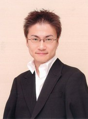 天生没有四肢，婚内出轨5人，交小20岁女友，日本美女就这审美？