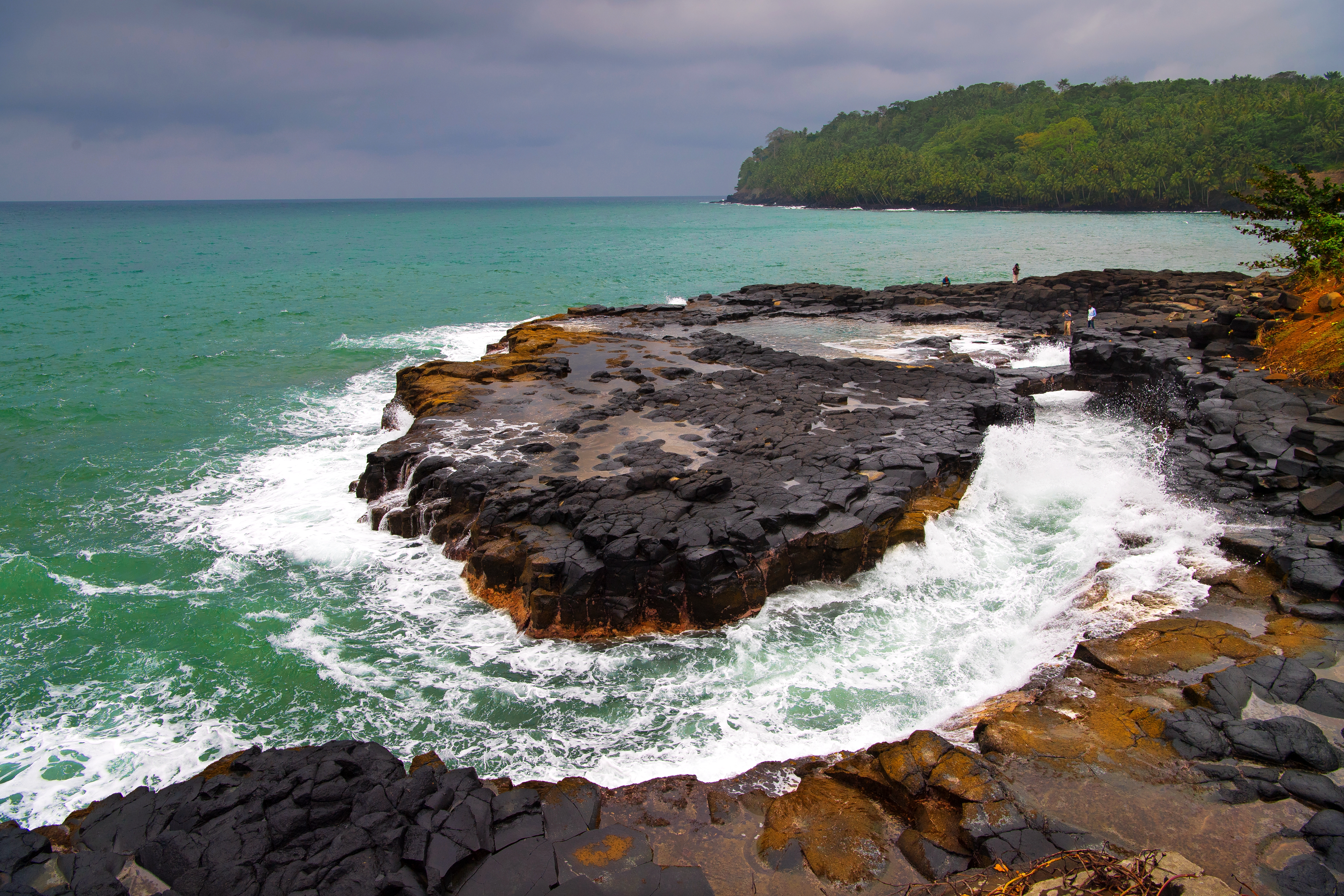 世界十大海岛旅游胜地（世界10个美丽海岛堪称度假胜地）