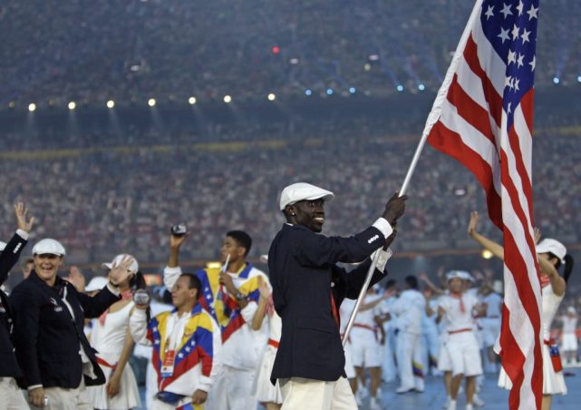 得一块奥运金牌国家奖励多少钱（奥运冠军能获得多少奖金？韩国33万，美国20万，中国厉害了）