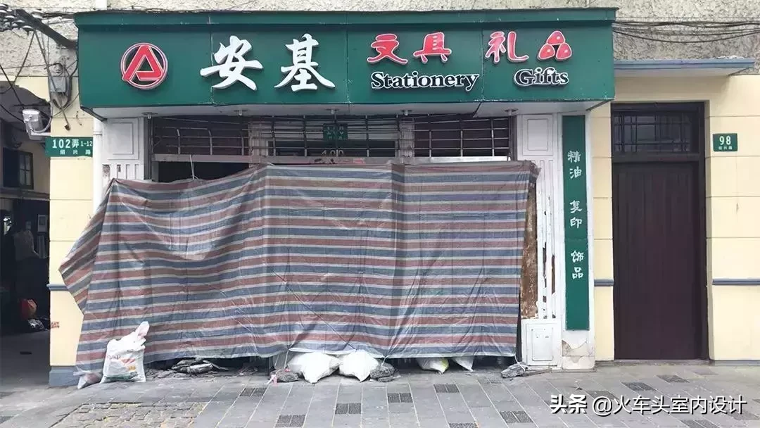 谁说闺蜜开店必倒？这对90后开花店，连手提袋都被抢空