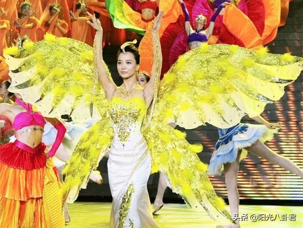 王珞丹沉浮史：与白百何争宠败北，还管不住自己的嘴，得罪两大佬