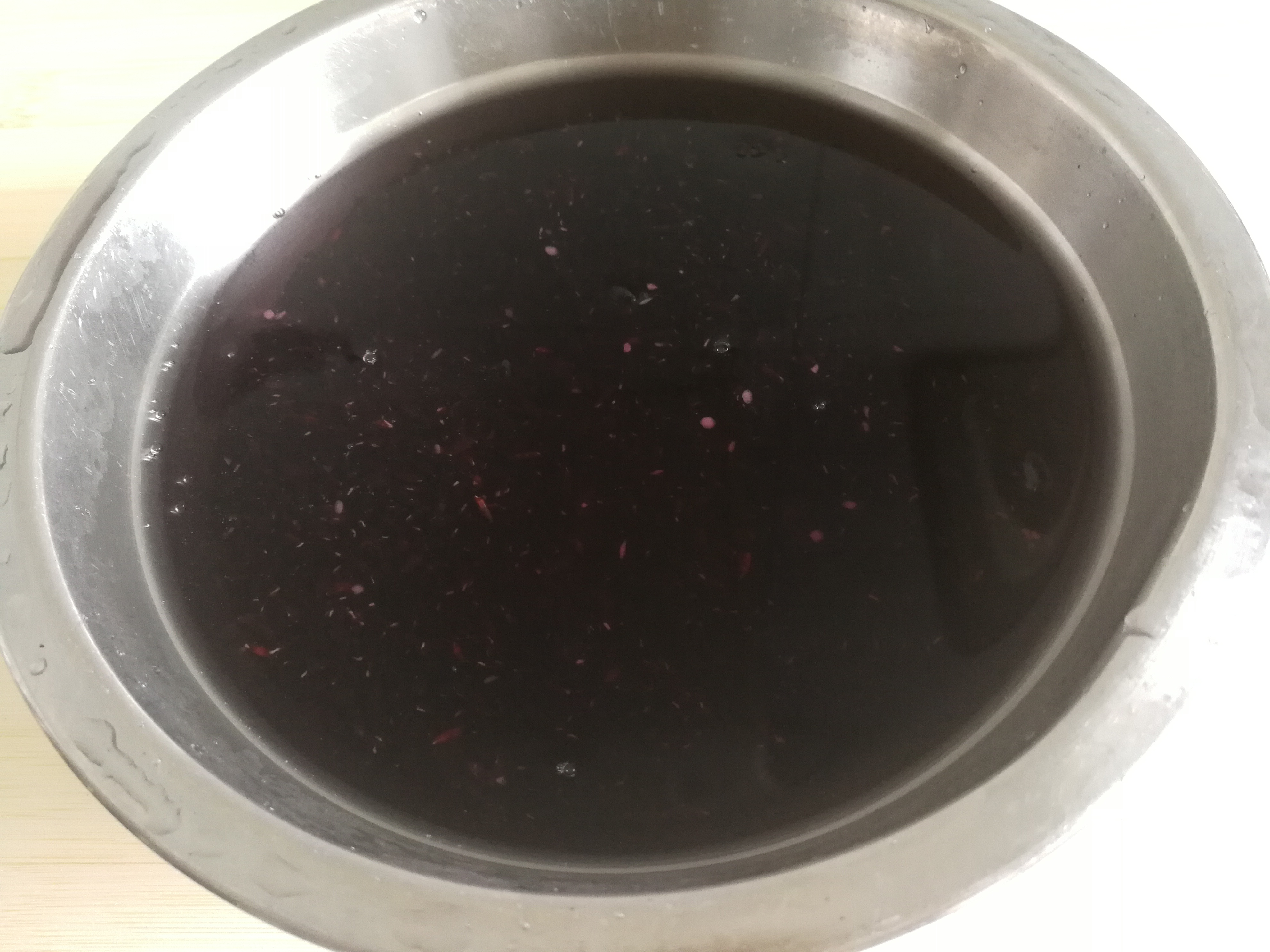 蒸黑米饭又硬又难吃？教你3个小窍门，搭配2样，无糖自然香甜软糯